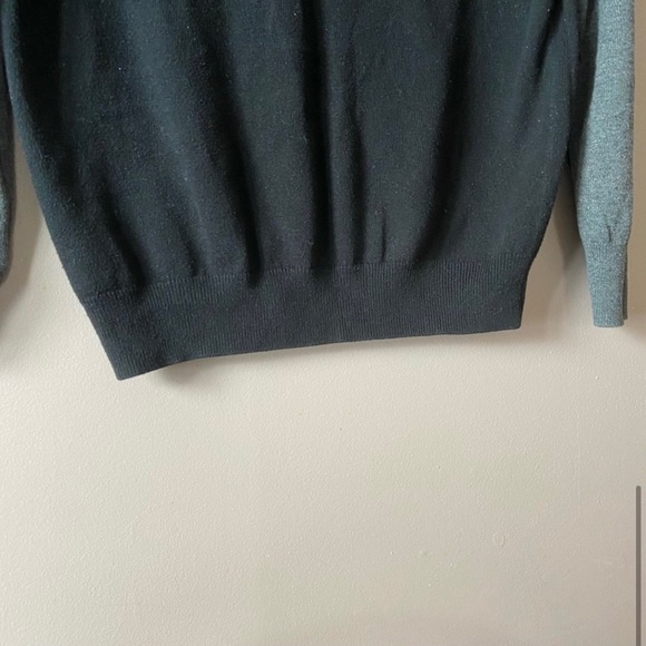 ✨3/$30✨ Old Navy Women’s Neutral Coloured Long Sleeved Top - Picture 7 of 7